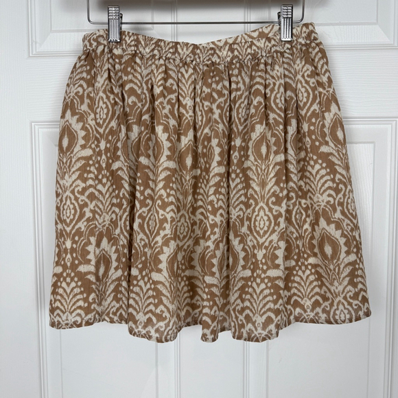 Dynamite Pleated Damask Mini Skirt Womens Medium White Tan Lined - Picture 2 of 11